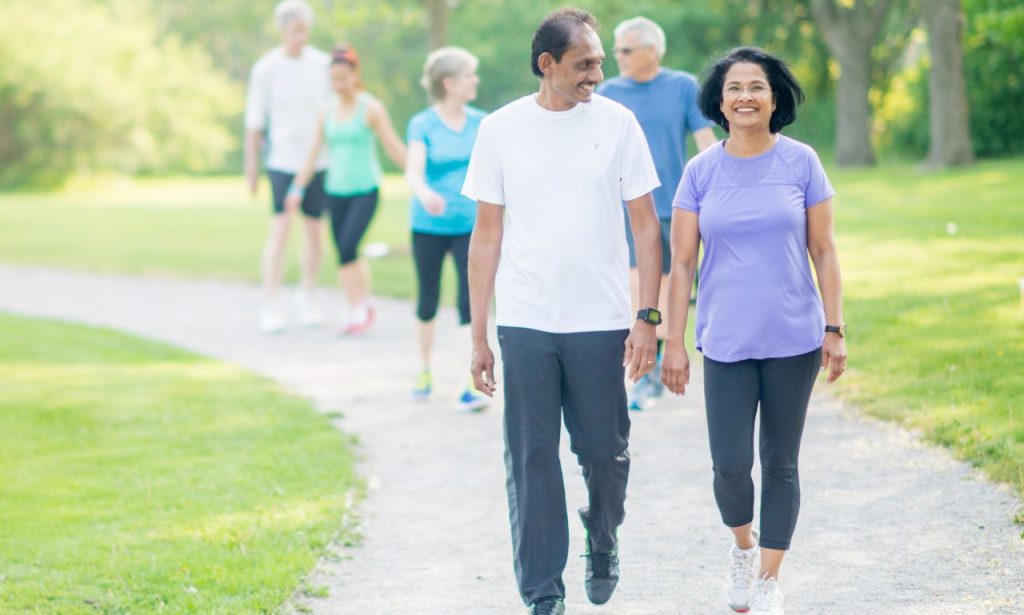 9 Tips on Light Walking to Help You Lose Weight